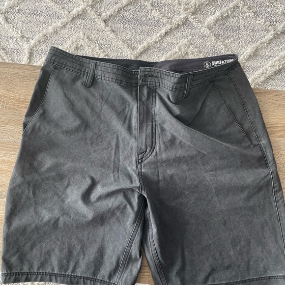 Volcom surf n turf hybrid shorts stone washed black color. - Picture 1 of 2